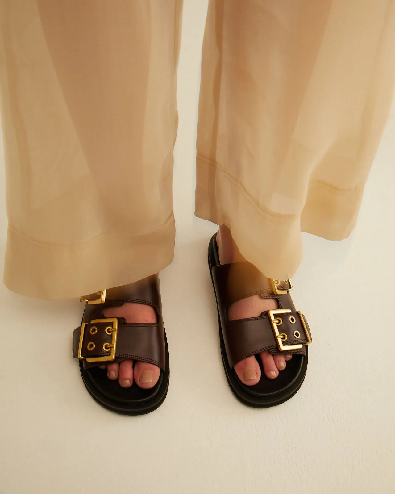 ALIAS MAE Womens Patterson Leather Sandals - Chocolate