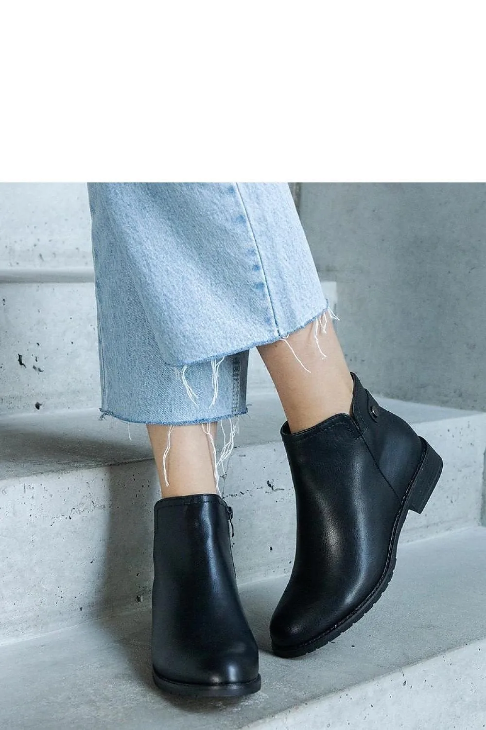 Black Baida insulated ankle boots