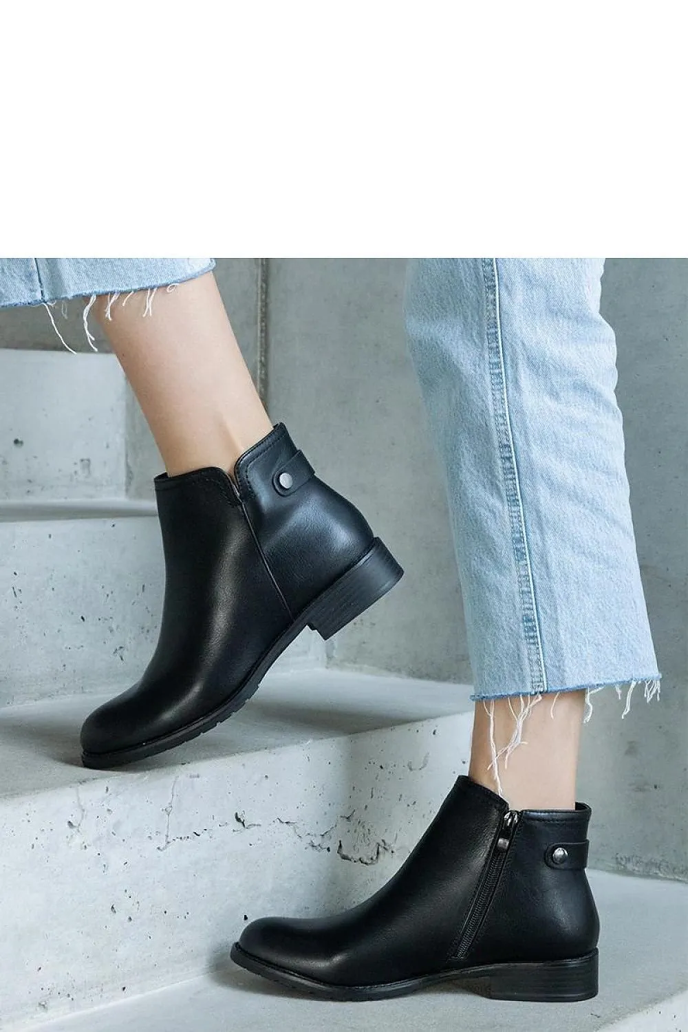 Black Baida insulated ankle boots