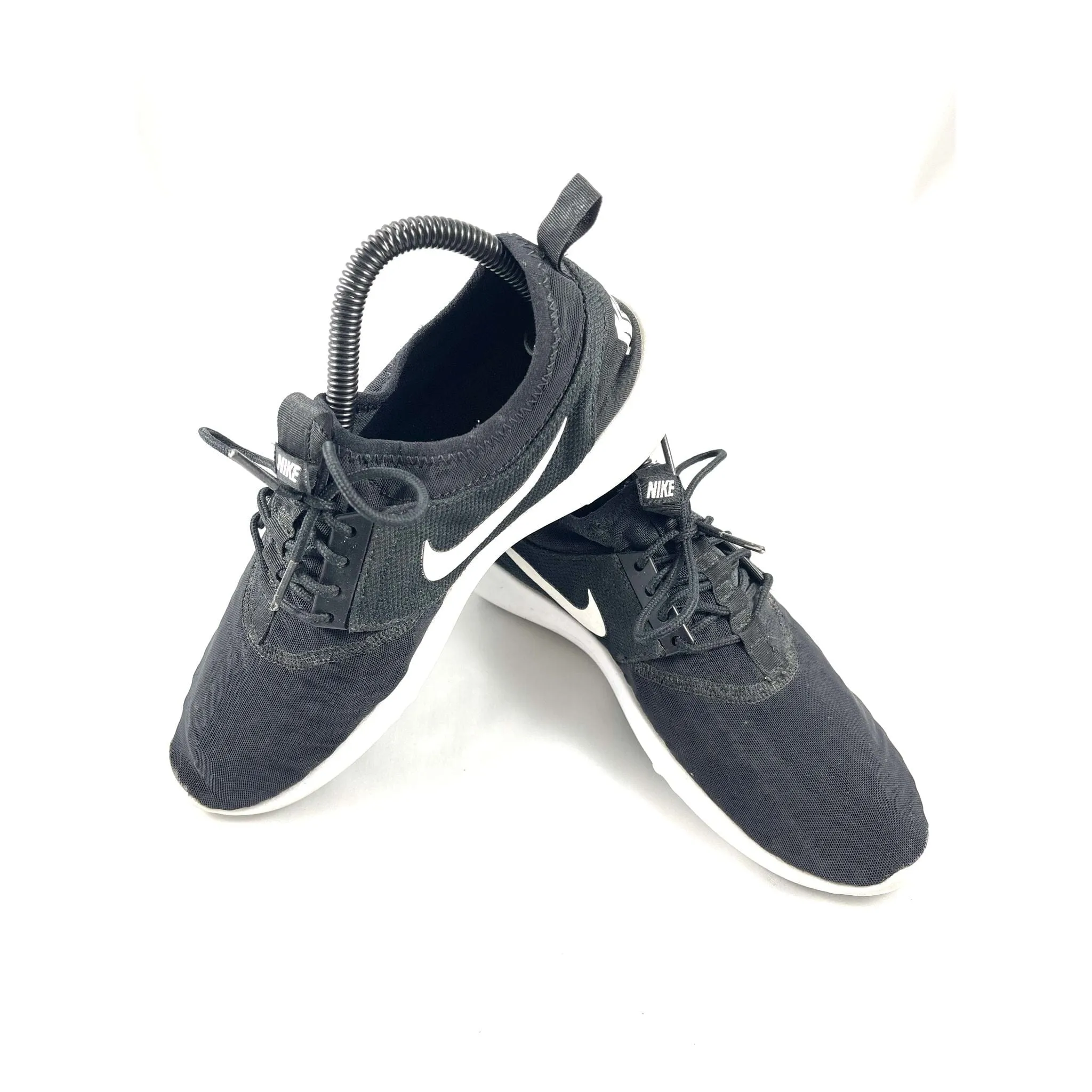 Black Nike Shoes