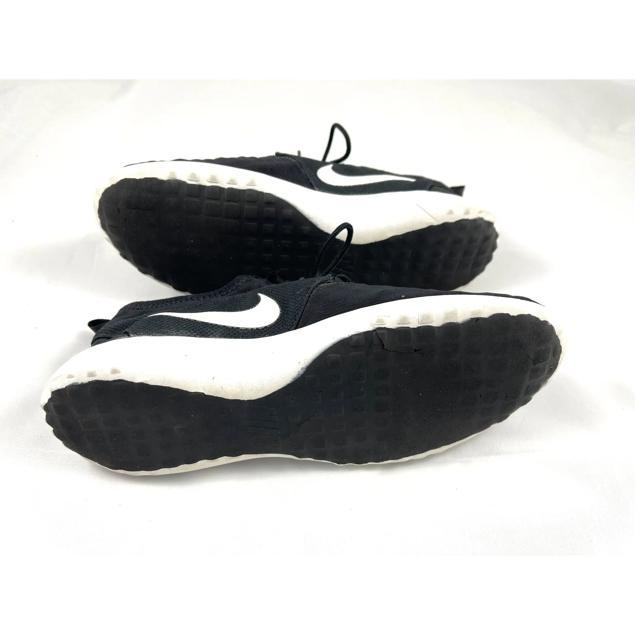 Black Nike Shoes