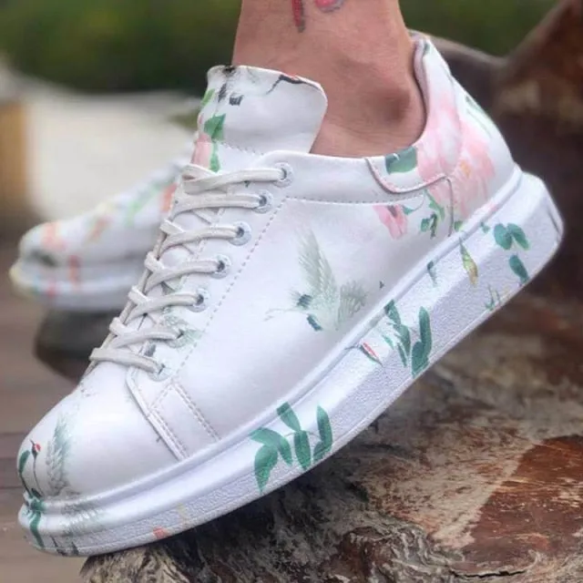 Graffiti Pattern Skateboard Orthopedic Couples Lovers Sport Fashion Running