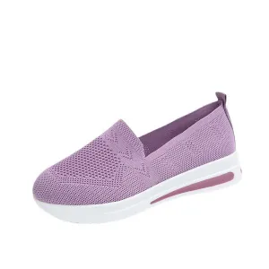 Lightweight Mesh Pump Flyknit Sneakers