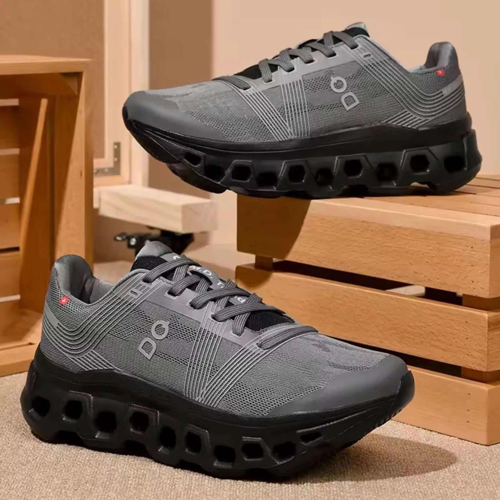 Men's Lightweight Breathable Running Shoes